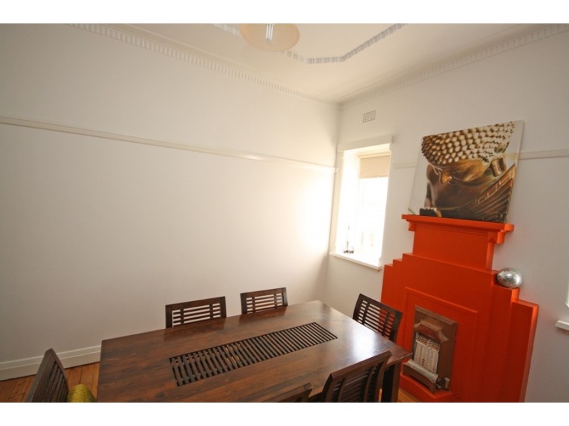 27 Edmondson Street, Wagga Wagga NSW 2650