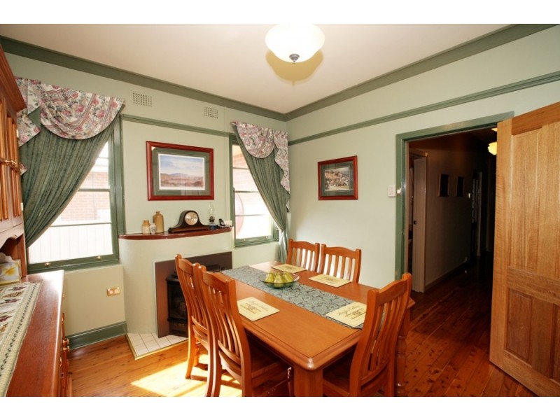 32 Dalton Street, Wagga Wagga NSW 2650