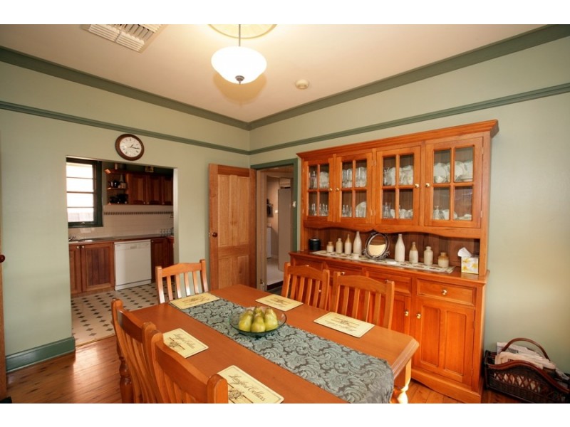 32 Dalton Street, Wagga Wagga NSW 2650