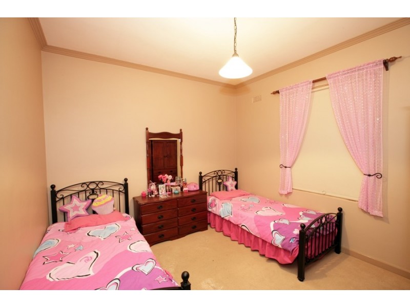 32 Dalton Street, Wagga Wagga NSW 2650