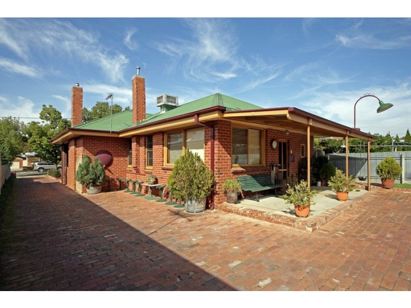 32 Dalton Street, Wagga Wagga NSW 2650