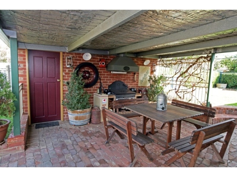 32 Dalton Street, Wagga Wagga NSW 2650