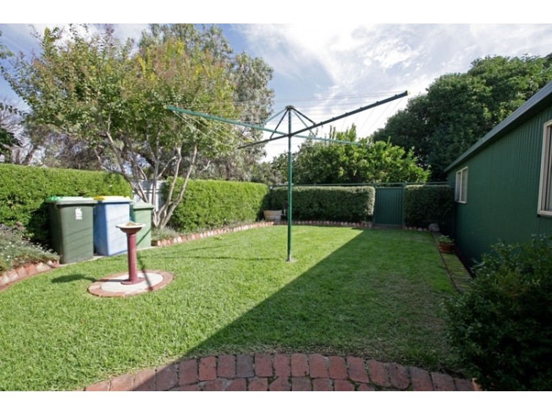 32 Dalton Street, Wagga Wagga NSW 2650