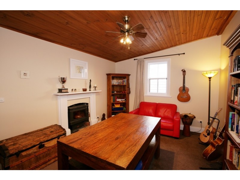 22 Albury Street, Wagga Wagga NSW 2650