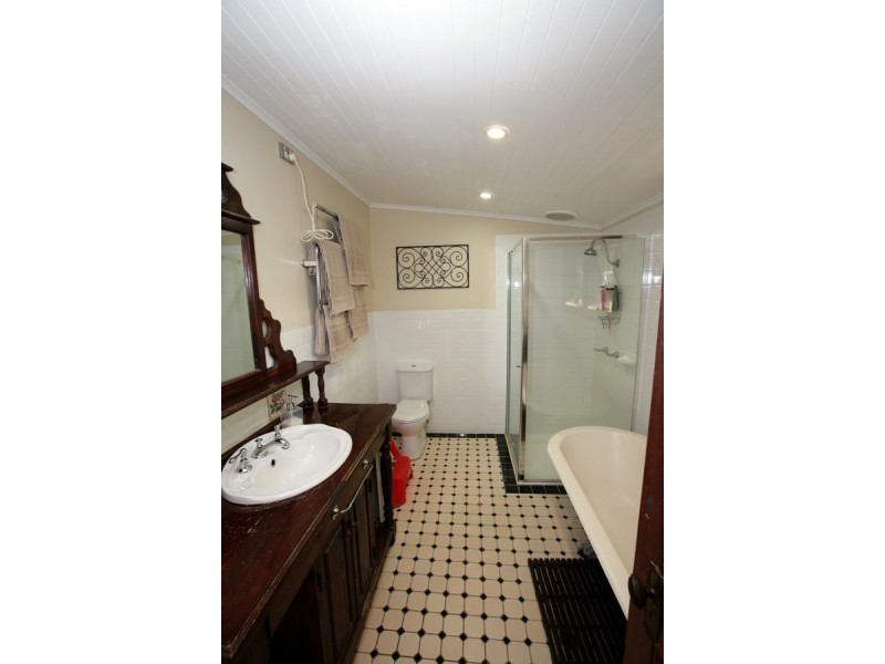 22 Albury Street, Wagga Wagga NSW 2650