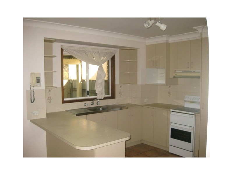 69 Truscott Drive, Wagga Wagga NSW 2650