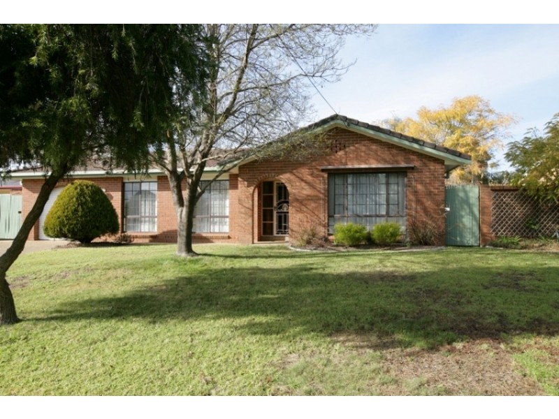 76 Maple Road, Wagga Wagga NSW 2650