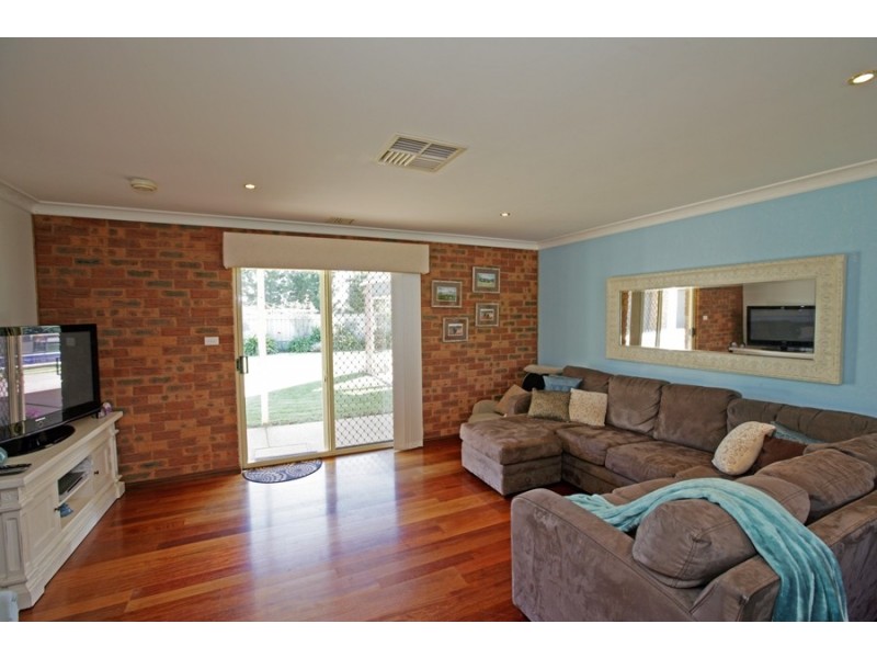 6 Tallowood Cres, Wagga Wagga NSW 2650