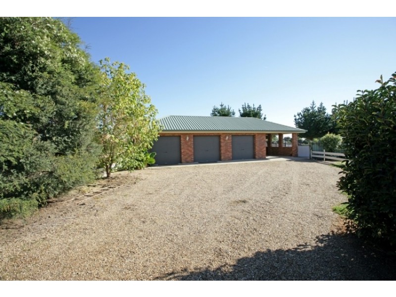 6 Tallowood Cres, Wagga Wagga NSW 2650