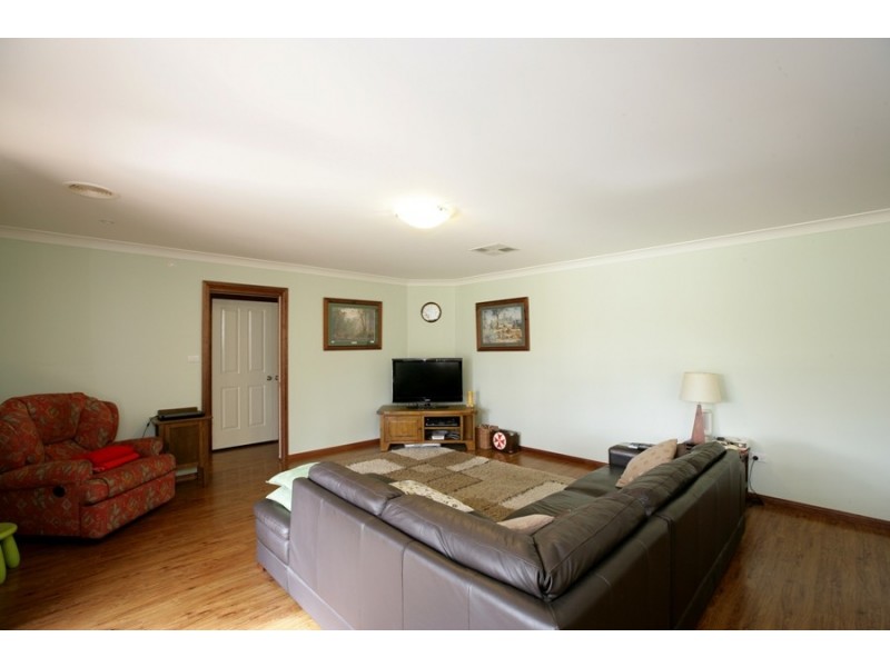59 Peppermint Drive, Wagga Wagga NSW 2650