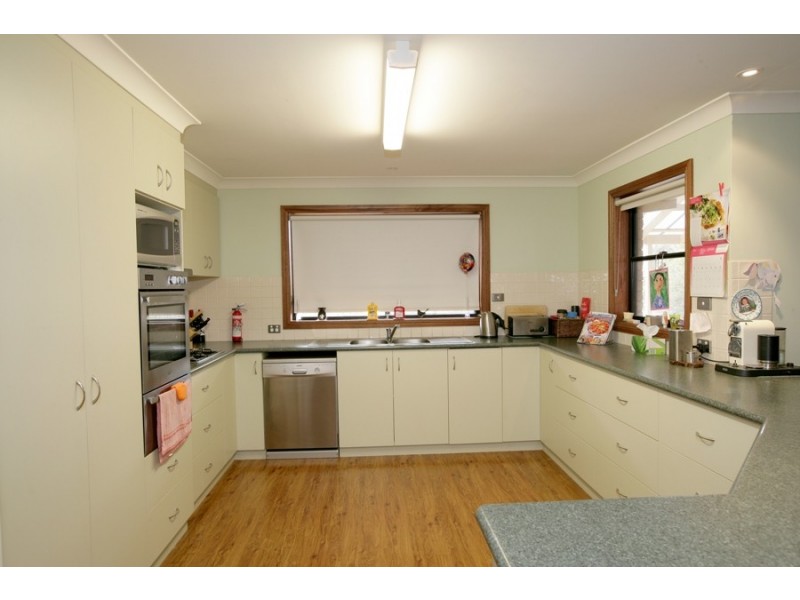 59 Peppermint Drive, Wagga Wagga NSW 2650