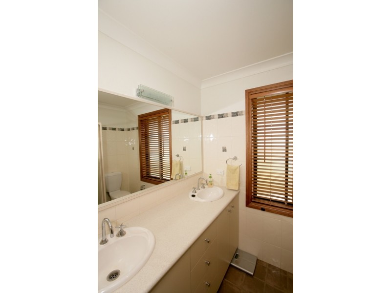 59 Peppermint Drive, Wagga Wagga NSW 2650