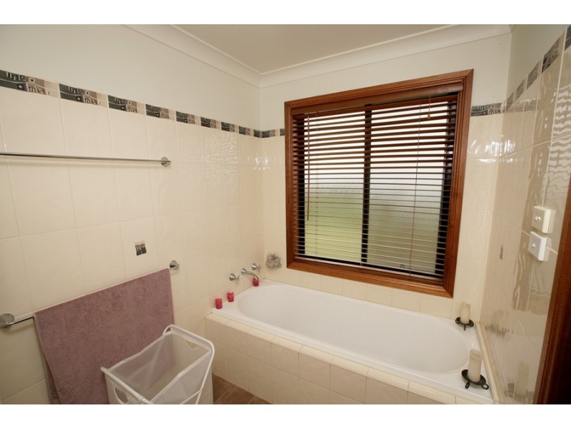59 Peppermint Drive, Wagga Wagga NSW 2650