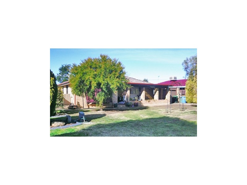 63 Vincent Road, Wagga Wagga NSW 2650
