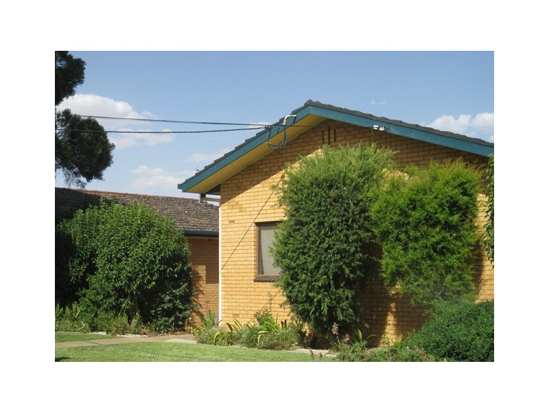 3/2 Vesty Street, Wagga Wagga NSW 2650