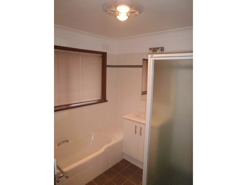 93 Simkin Crescent, Wagga Wagga NSW 2650