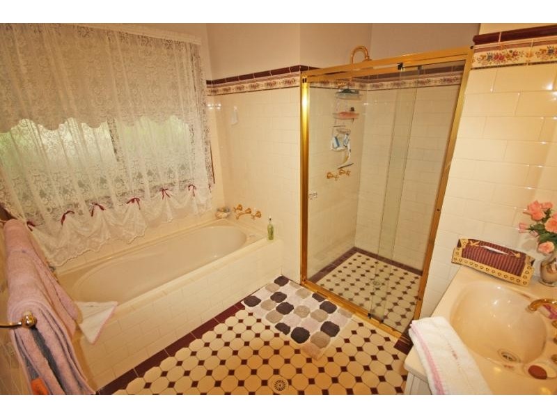 34 Allambie Way, Wagga Wagga NSW 2650