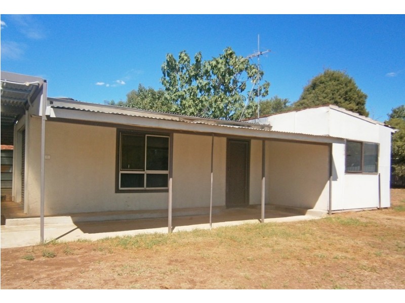 166 Fernleigh Road, Wagga Wagga NSW 2650