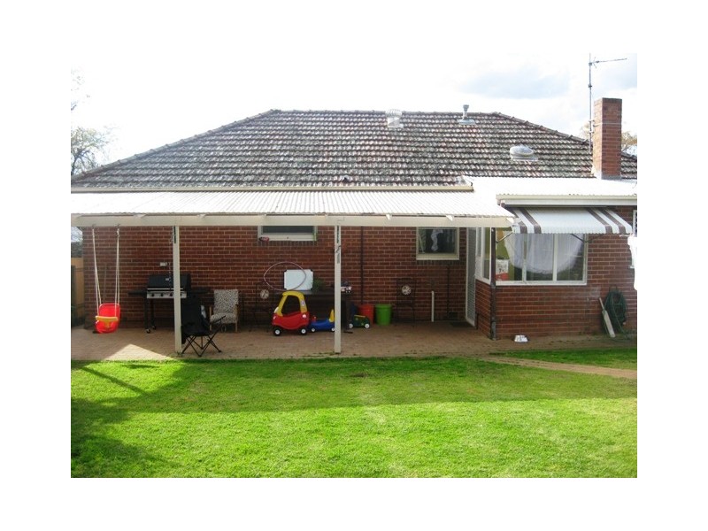 24 Heydon Avenue, Wagga Wagga NSW 2650