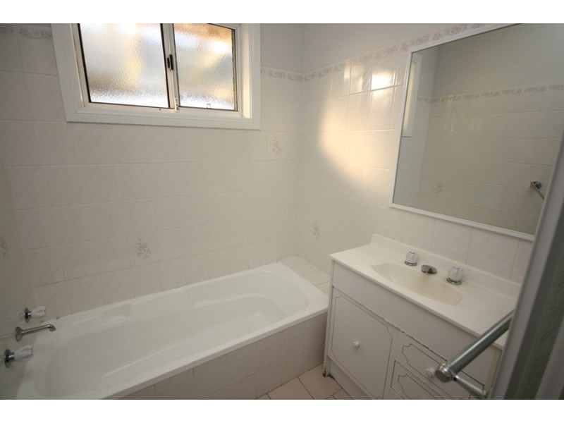 3 Eaton Street, Wagga Wagga NSW 2650