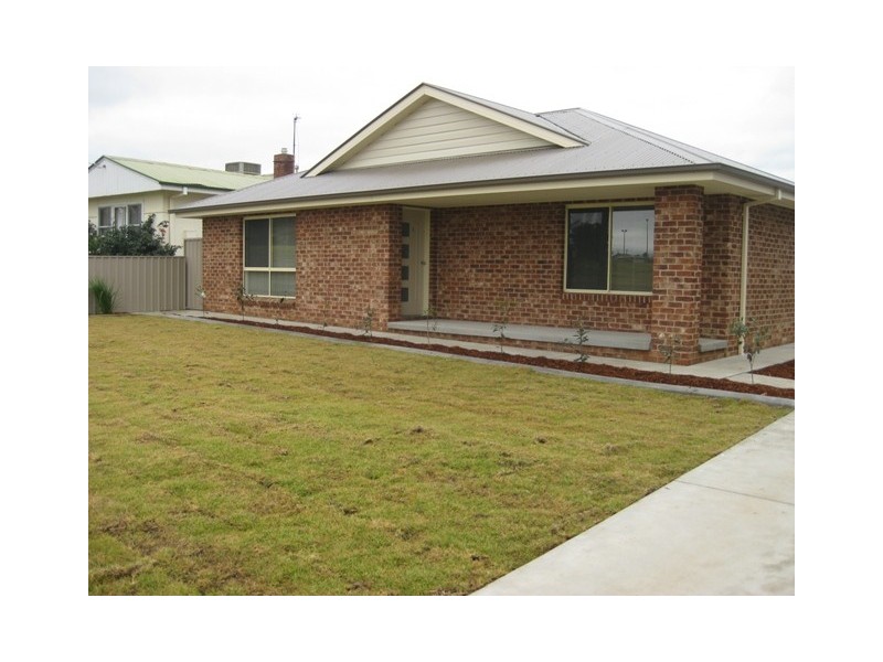 1/15 The Boulevarde, Wagga Wagga NSW 2650