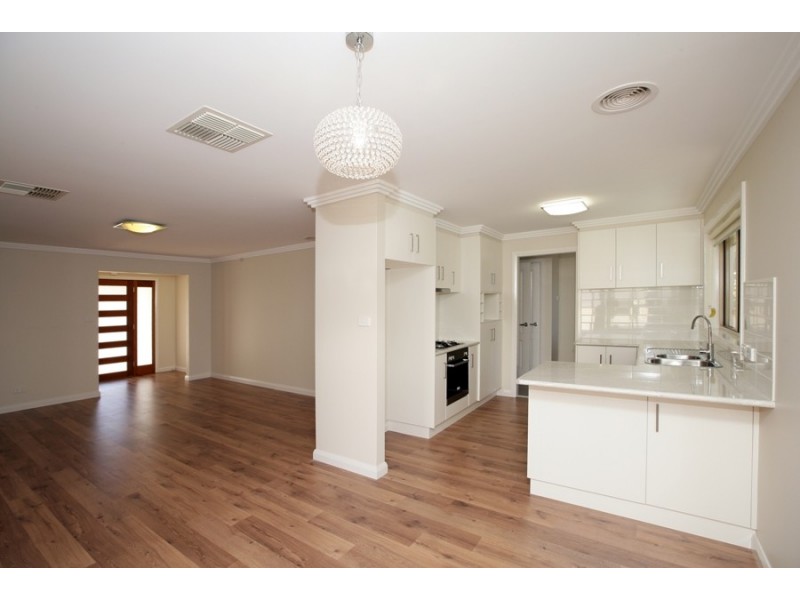 2/64 Stanley Street, Wagga Wagga NSW 2650