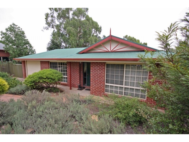 2 Stockton Place, Wagga Wagga NSW 2650