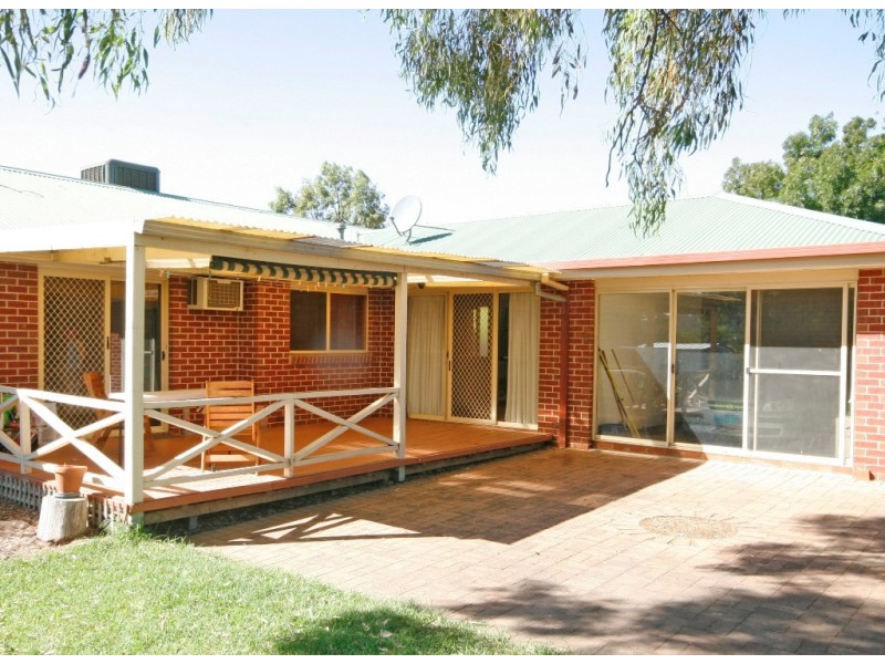 2 Stockton Place, Wagga Wagga NSW 2650