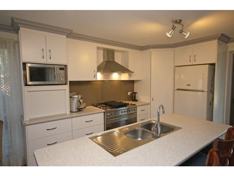 50 Vincent Road, Wagga Wagga NSW 2650