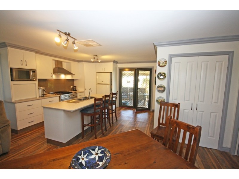 50 Vincent Road, Wagga Wagga NSW 2650