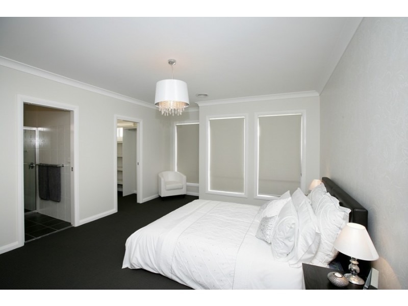 19 Kaloona Drive, Wagga Wagga NSW 2650