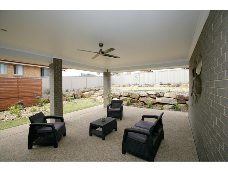 19 Kaloona Drive, Wagga Wagga NSW 2650