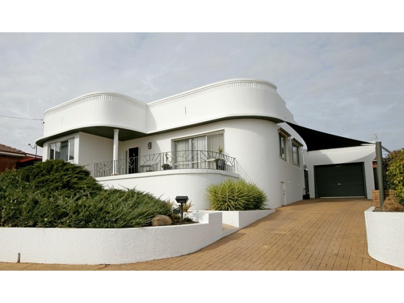 120 Coleman Street, Wagga Wagga NSW 2650