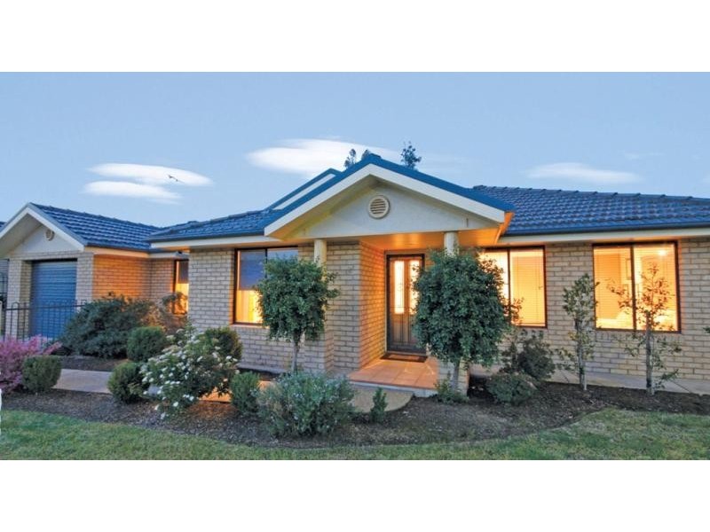 Unit 2/1 Post Place, Wagga Wagga NSW 2650