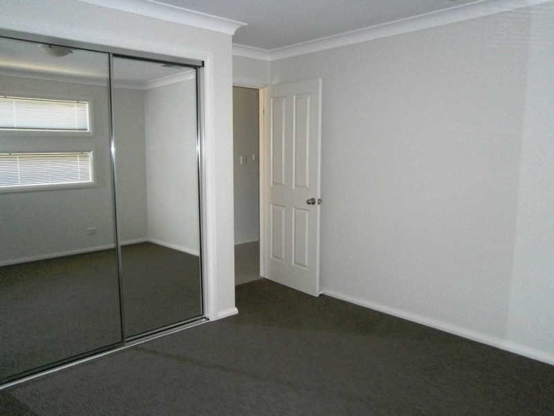 2/31 Barrima Drive, Wagga Wagga NSW 2650