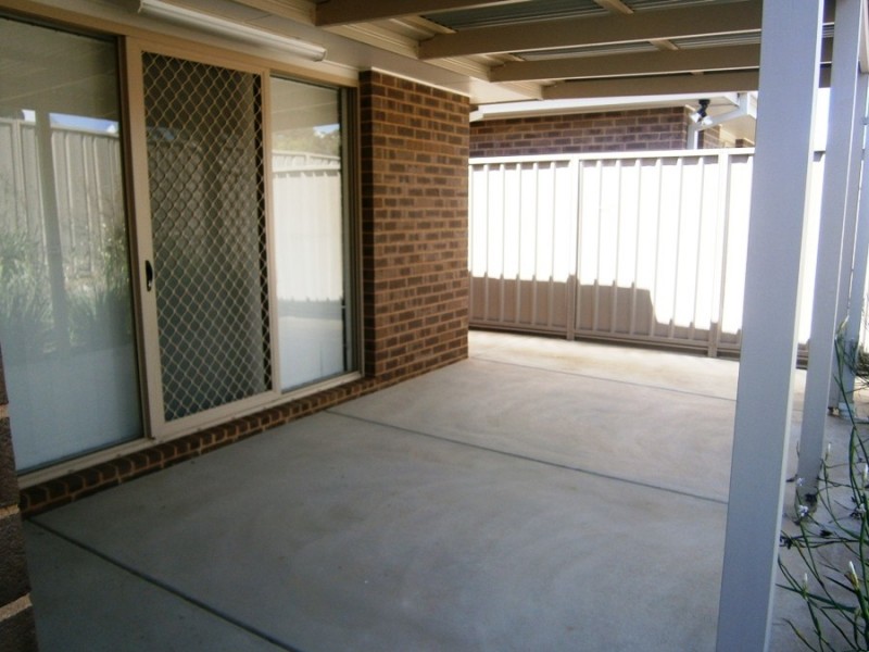 2/31 Barrima Drive, Wagga Wagga NSW 2650