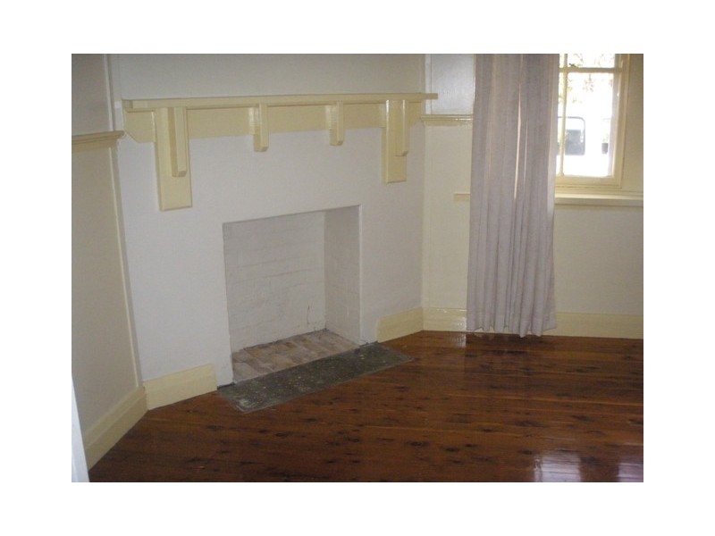 56 Urana St, Wagga Wagga NSW 2650