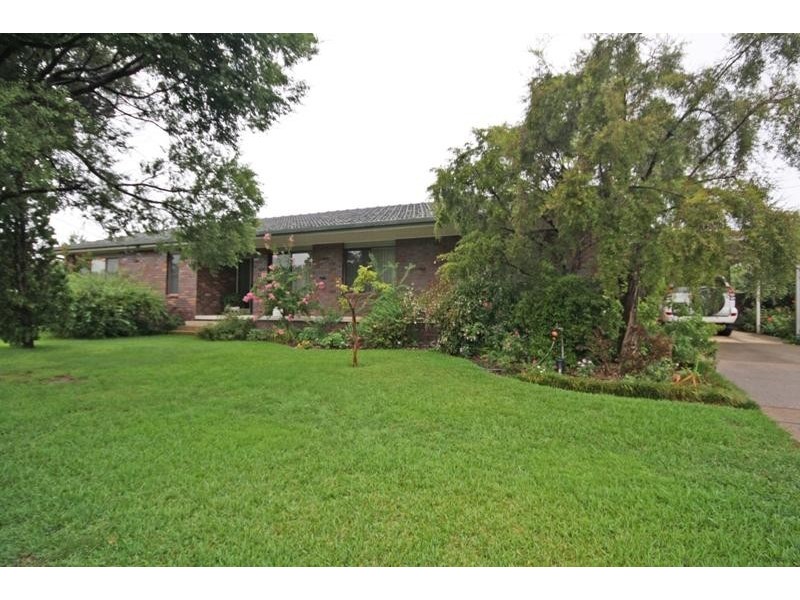 28 Banks Avenue, Wagga Wagga NSW 2650