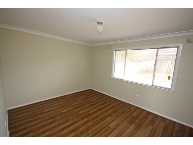 26 Kennedy Avenue, Wagga Wagga NSW 2650