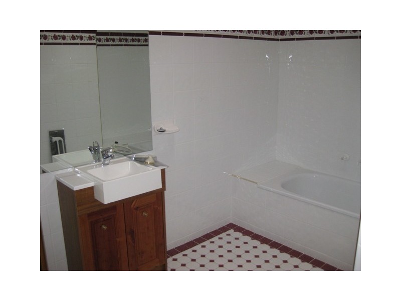 135 Urana St, The Rock NSW 2655