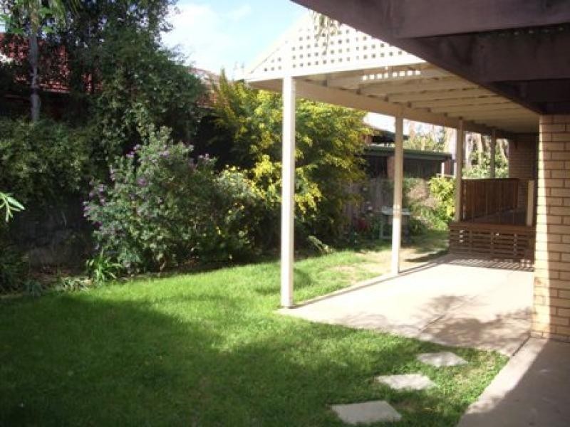 2 Alldis Place, Kooringal NSW 2650