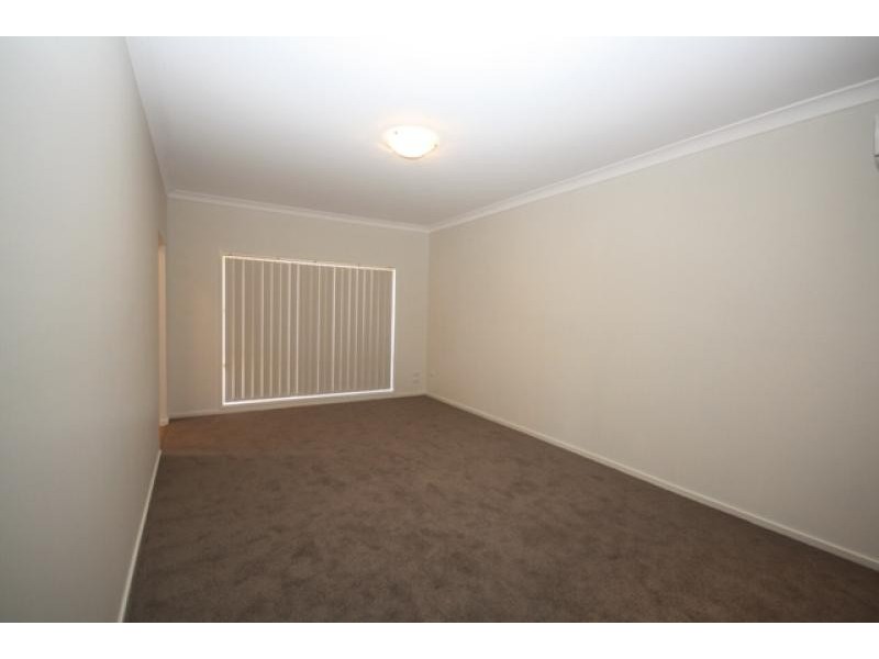 1/30 Kenneally Street, Wagga Wagga NSW 2650