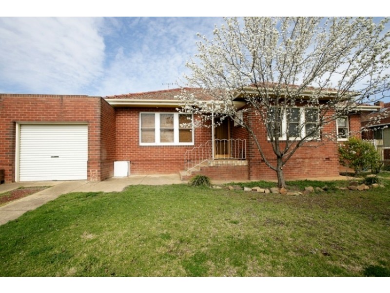 24 Heydon Avenue, Wagga Wagga NSW 2650