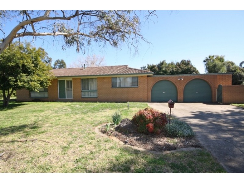 1 Gardenia Avenue, Wagga Wagga NSW 2650