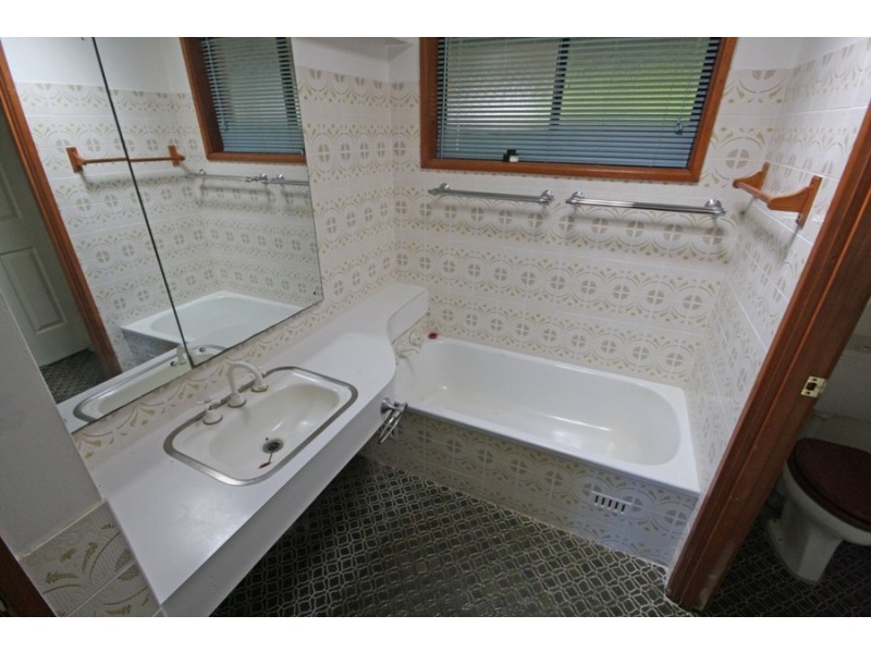1 Gardenia Avenue, Wagga Wagga NSW 2650