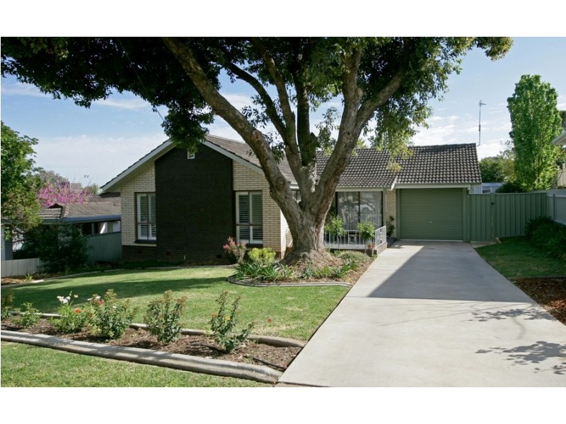 47 Nixon Crescent, Wagga Wagga NSW 2650