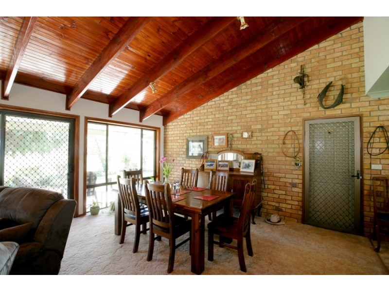 13 Graham Avenue, Gumly Gumly NSW 2652