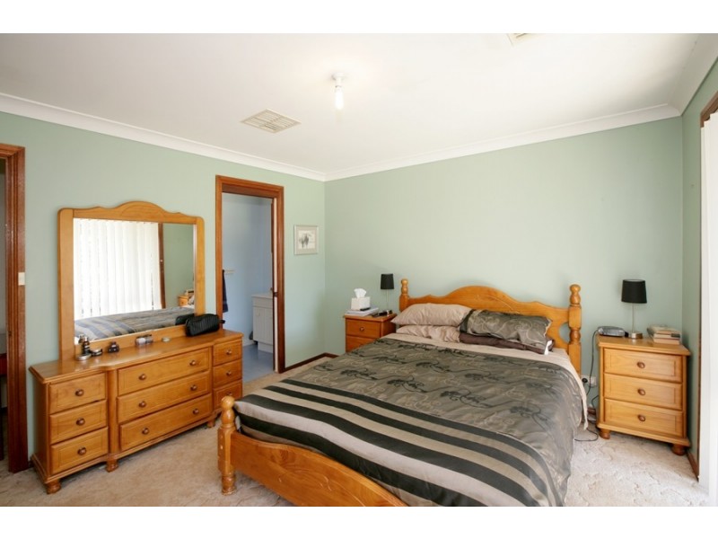 13 Graham Avenue, Gumly Gumly NSW 2652