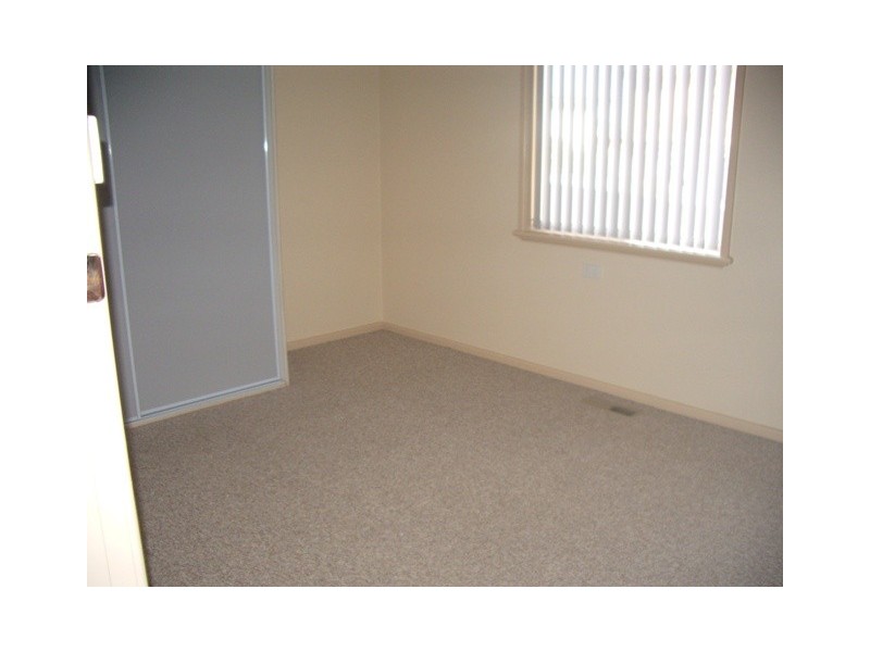 2 Waratah St, Wagga Wagga NSW 2650