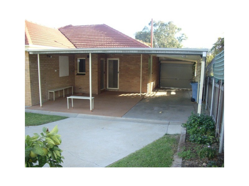 2 Waratah St, Wagga Wagga NSW 2650